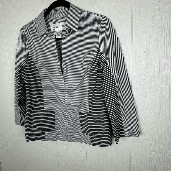 Doncaster Zip Front Striped Color Blocked Jacket with Pockets Size 8 or Medium - Picture 6 of 6